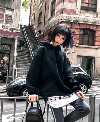 衛(wèi)衣怎么穿顯腿長？教你穿出大長腿