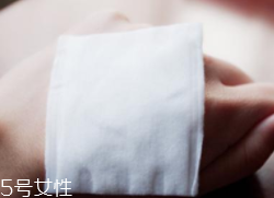 化妝棉能涂抹防曬霜嗎？上妝更均勻