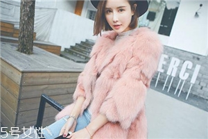 皮草長(zhǎng)款好還是短款好？根據(jù)身材來(lái)選擇