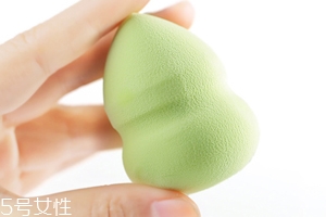 立體化妝粉撲有哪些用途？小身材大功效