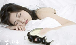哪些人不能朝左睡覺？有心病人群
