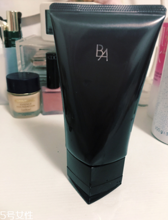 pola黑ba洗面奶好用嗎？挑不出毛病的一款洗面奶