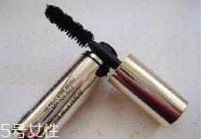 迪奧睫毛膏怎么樣？刷完睫毛膏再夾一次睫毛更卷翹