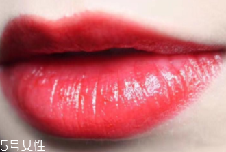 Mac口紅哪個顏色最火？6款最愛唇色試色