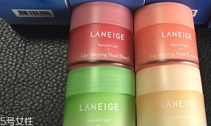 蘭芝限量唇膜哪個好聞？敷唇膜前熱敷效果更好