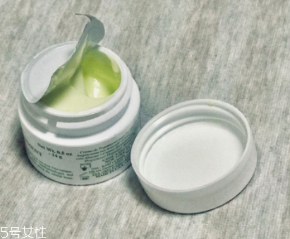 冬天護膚用霜還是乳？6款適合冬天用的護膚品推薦