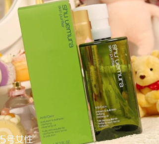 卸妝油哪個(gè)牌子好用？網(wǎng)紅卸妝油盤點(diǎn)