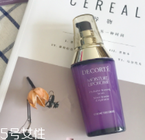 皮膚不吸收護(hù)膚品怎么回事？光用乳液面霜遠(yuǎn)遠(yuǎn)不夠