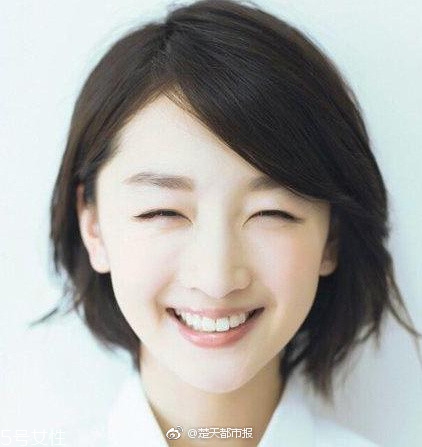 短發(fā)發(fā)尾外翻的發(fā)型怎么弄？誰弄誰美