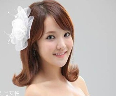 短發(fā)怎么做新娘造型？編發(fā)好看又簡(jiǎn)單