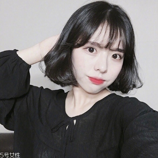 內(nèi)扣短發(fā)適合什么臉型？臉小是關(guān)鍵