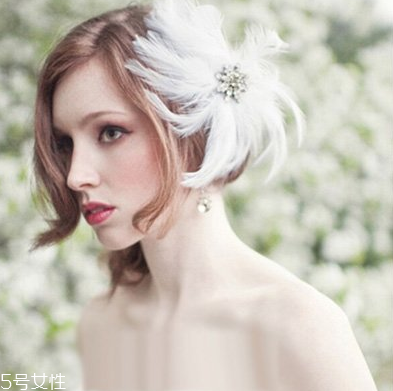 短發(fā)怎么做新娘造型？編發(fā)好看又簡(jiǎn)單