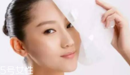 怎么揭面膜不扯大毛孔？掌握方向很重要