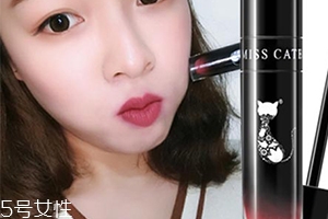 透明唇蜜哪個(gè)牌子好？打造玻璃唇效果