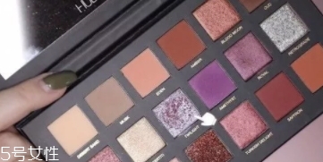 huda beauty沙漠盤怎么畫？油管大神一步步示范