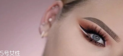 huda beauty沙漠盤怎么畫？油管大神一步步示范