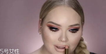 huda beauty沙漠盤怎么畫？油管大神一步步示范