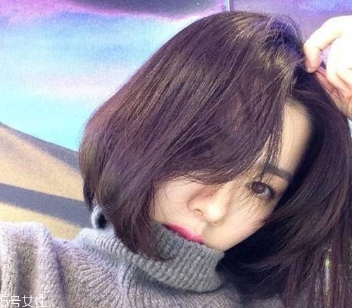 2018秋冬女生長發(fā)發(fā)型推薦 試試換一個(gè)發(fā)型