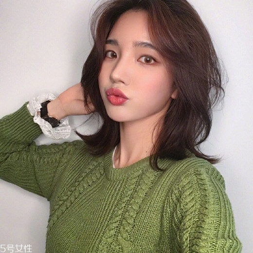 齊肩發(fā)怎么燙好看？女生發(fā)型設(shè)計(jì)與臉形搭配
