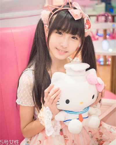 鵝蛋臉扎什么馬尾好看？肉肉臉適合這些發(fā)型