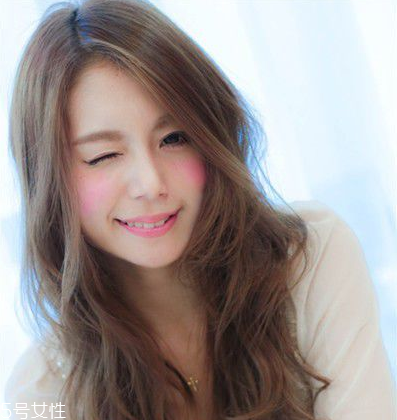 鵝蛋臉扎什么馬尾好看？肉肉臉適合這些發(fā)型