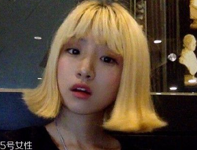 短頭發(fā)染什么顏色好看洋氣顯白？短發(fā)這樣弄好看又大方