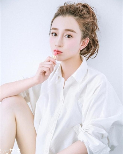 鵝蛋臉扎什么馬尾好看？肉肉臉適合這些發(fā)型