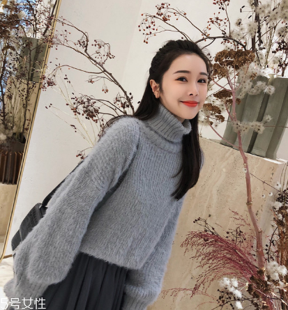 毛衣和衛(wèi)衣哪個顯瘦？教你穿成紙片人