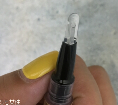 唇彩可以當(dāng)眼影嗎？不建議這樣使用
