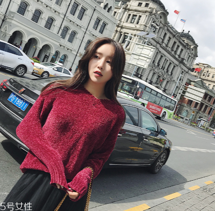 絲絨毛衣怎么搭配？優(yōu)雅氣質(zhì)全靠它