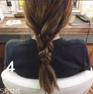 女生冬天長發(fā)怎么編好看？長發(fā)妹紙才懂得的痛