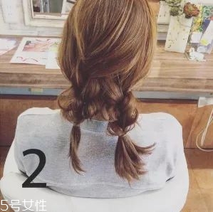 女生冬天長發(fā)怎么編好看？長發(fā)妹紙才懂得的痛
