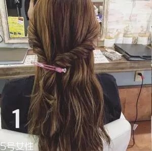 女生冬天長發(fā)怎么編好看？長發(fā)妹紙才懂得的痛