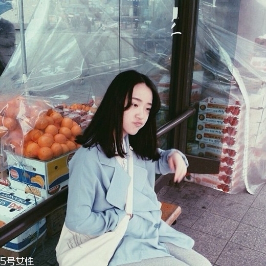 齊肩直發(fā)染什么顏色好看？簡(jiǎn)單好看的齊肩發(fā)扎法