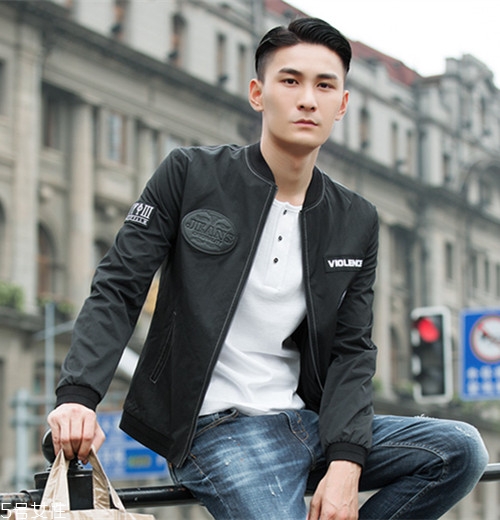 2018男生流行什么發(fā)型款式？2018男生染發(fā)顏色推薦