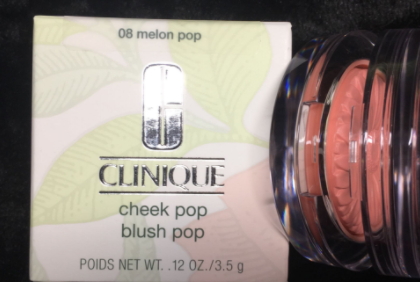 腮紅和散粉使用順序 腮紅散粉你知道先用哪個(gè)嗎？