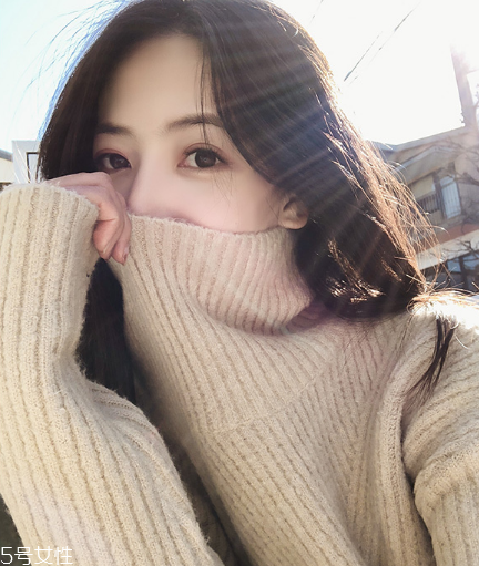 毛衣上面的土怎么去掉？這樣清洗就對(duì)了