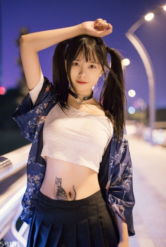 2018冬天流行什么發(fā)色？簡單漂亮的披肩發(fā)