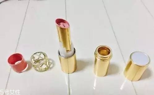 如何選擇口紅色號？口紅必不可少