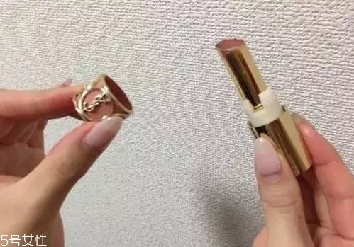 如何選擇口紅色號？口紅必不可少