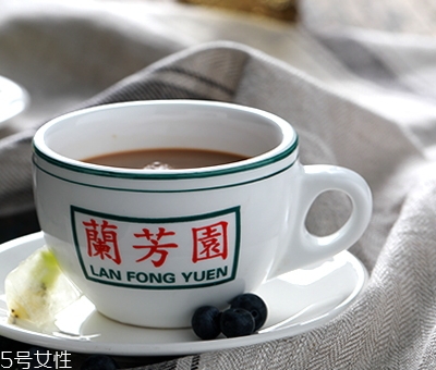 杯裝蘭芳園絲襪奶茶多少錢？