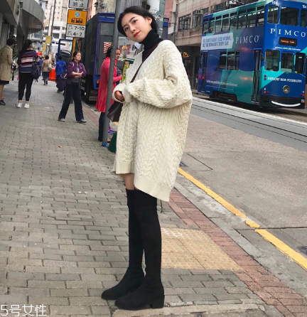 毛衣領(lǐng)口緊了怎么辦？蒸汽熨斗來(lái)幫忙