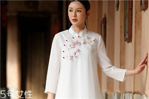 中國(guó)風(fēng)衣服怎么搭配？帶你演繹傳統(tǒng)之美