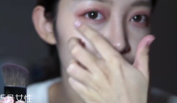 微醺桃花妝怎么化妝？簡單步驟滿足爆棚少女心