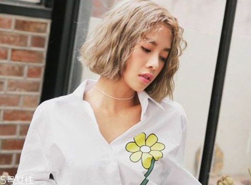 矮個子女生什么發(fā)型顯高？換個發(fā)型瞬間百變
