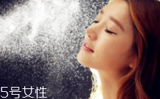 保濕爽膚水什么時(shí)候用？早中晚都必須用