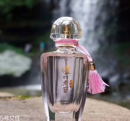 瀘州老窖香水什么味道？香調(diào)類似紀(jì)梵希