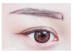 眼睛小怎么變大？畫一個(gè)臥蠶立即變大