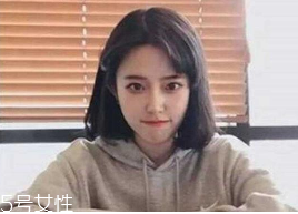 什么女孩適合不留劉海？圓臉妹子掀起劉海更適合你