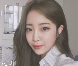 什么女孩適合不留劉海？圓臉妹子掀起劉海更適合你